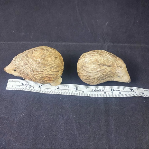 Hedgehog Painted Terracotta Figurines Set of 2 - Picture 8 of 8